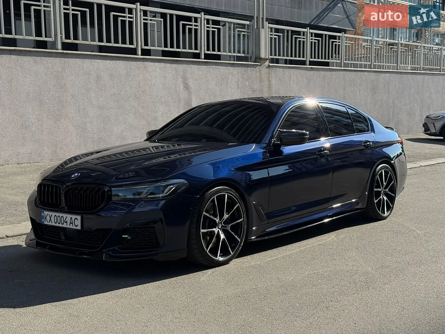 BMW 5 Series 2021 VIN WBA13BK02NCH70646 фото оголошення 8 з 25