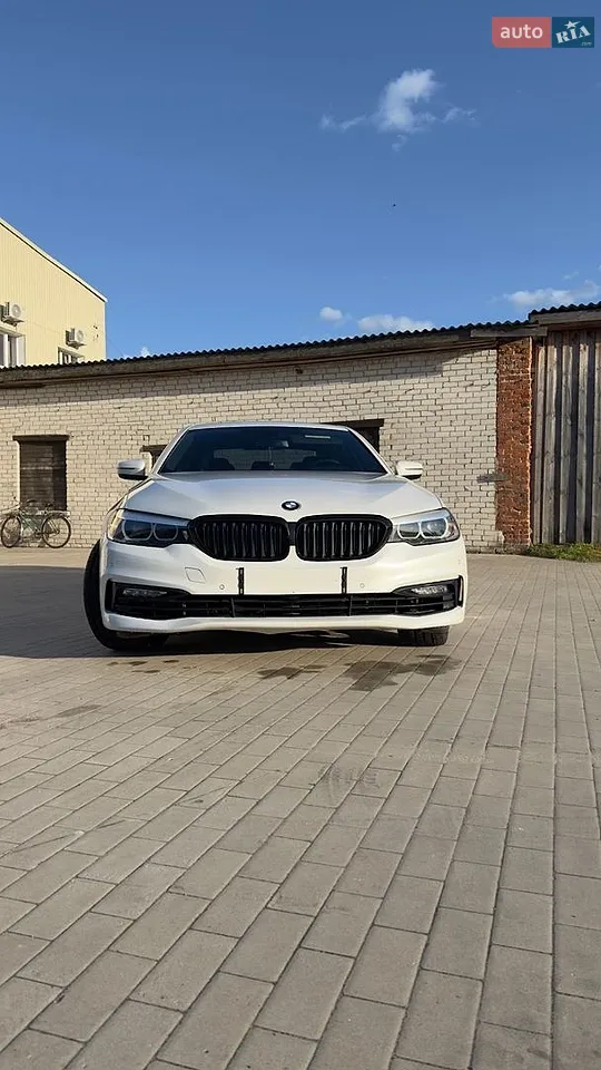 2017 BMW 5er - мініатюра 2