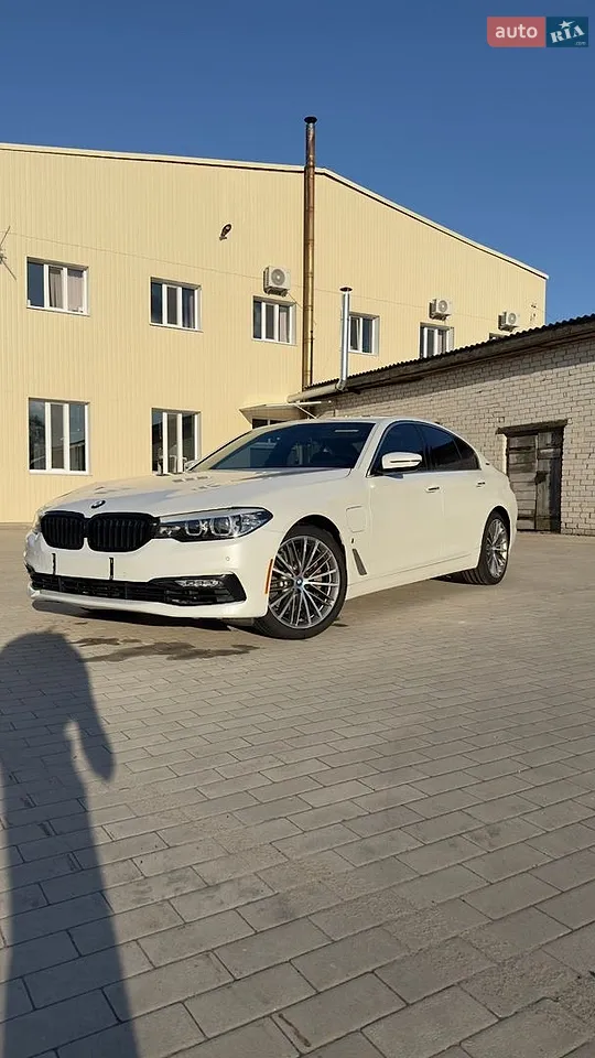 2017 BMW 5er - мініатюра 3