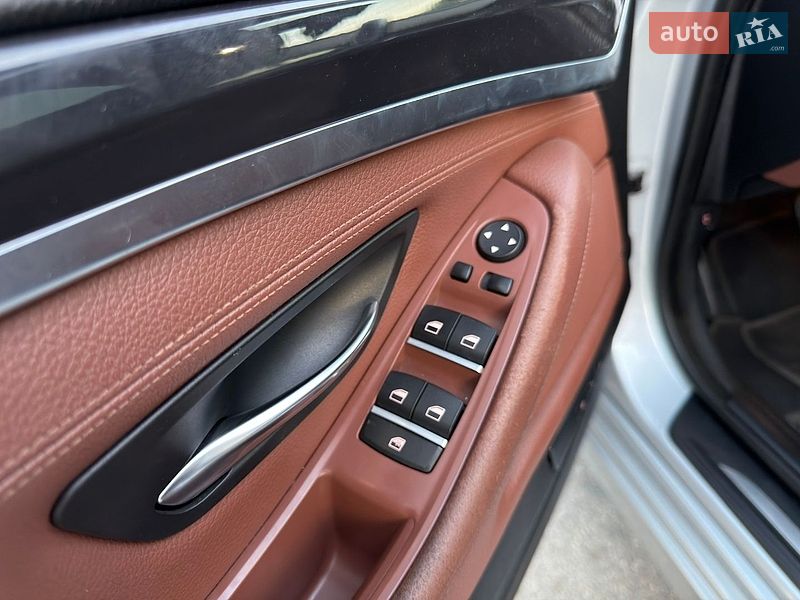 Седан BMW 5 Series 2015 в Днепре