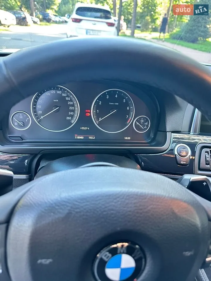 2016 BMW 5er - мініатюра 2