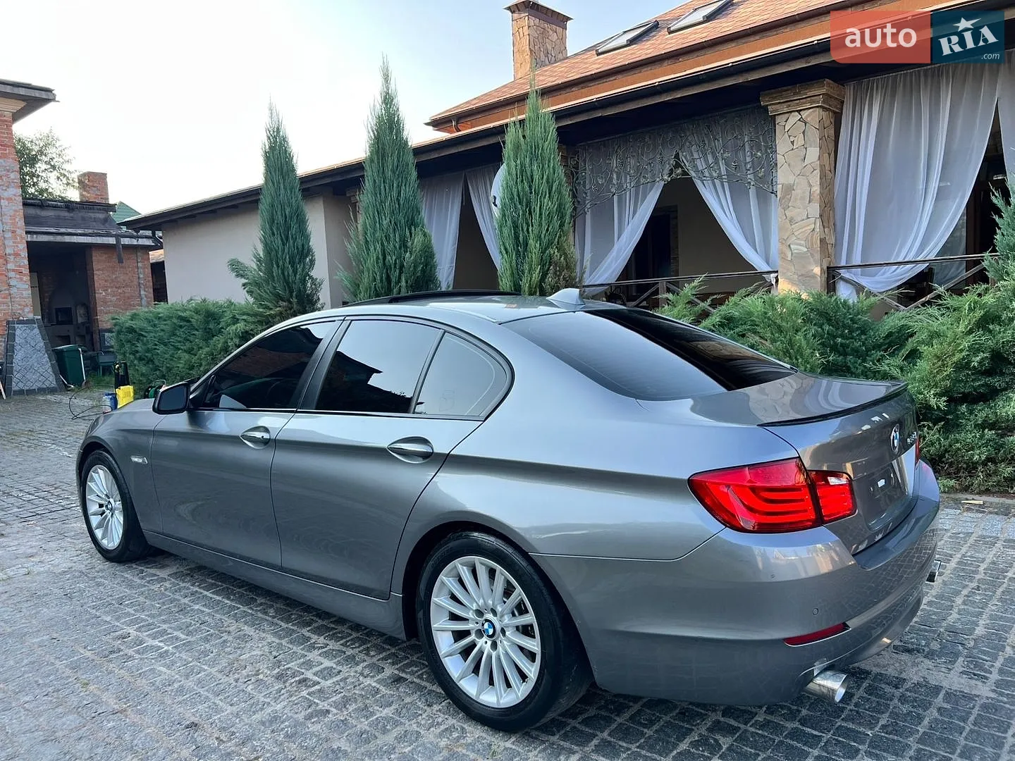 BMW 5 Series 2011 VIN WBAFU7C53CDU57880 фото оголошення 6 з 32
