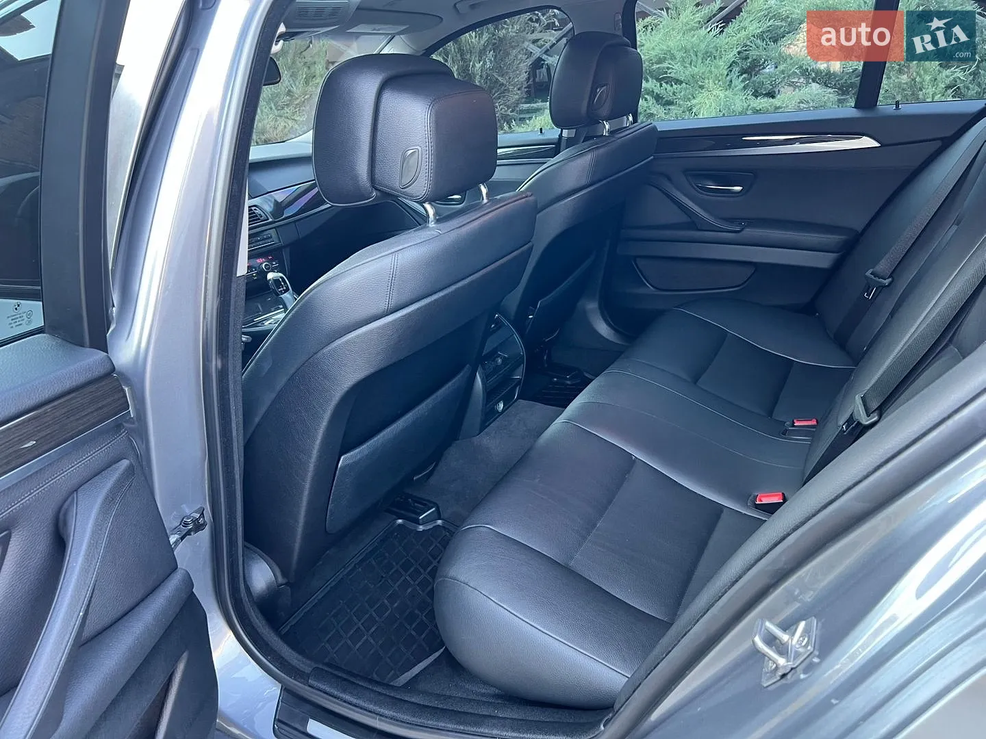 BMW 5 Series 2011 VIN WBAFU7C53CDU57880 фото оголошення 23 з 32