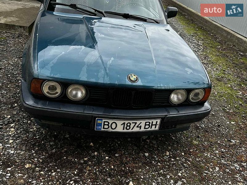 Седан BMW 5 Series 1991 в Гусятине