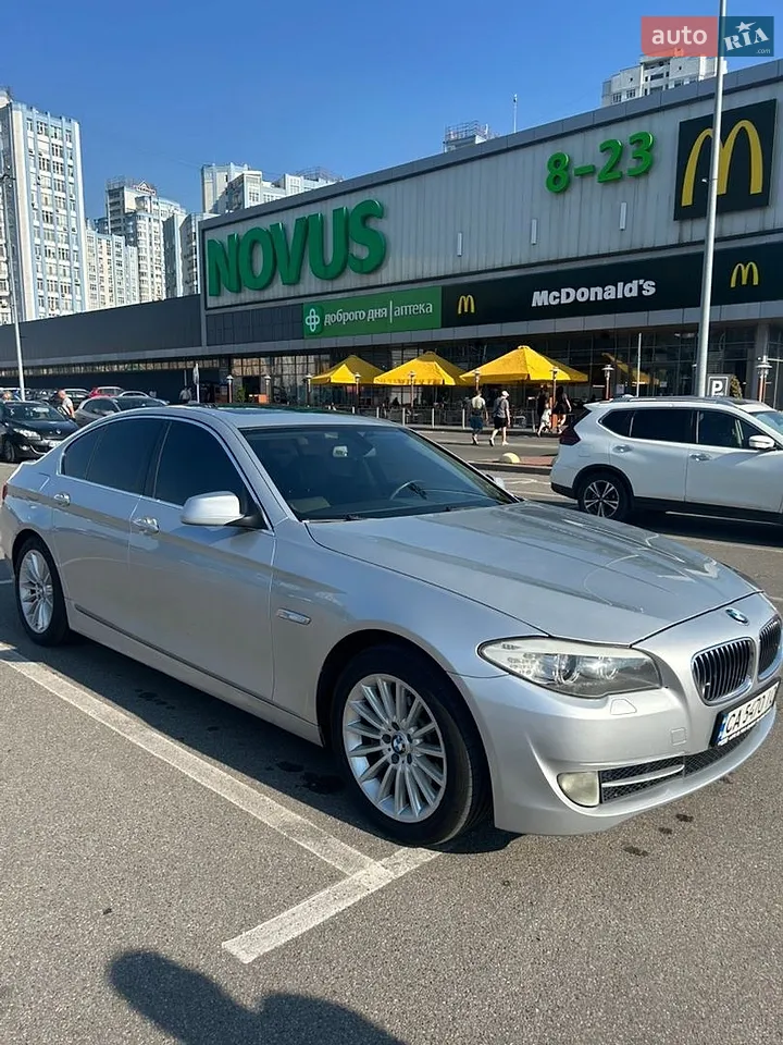 2012 BMW 5er - мініатюра 2