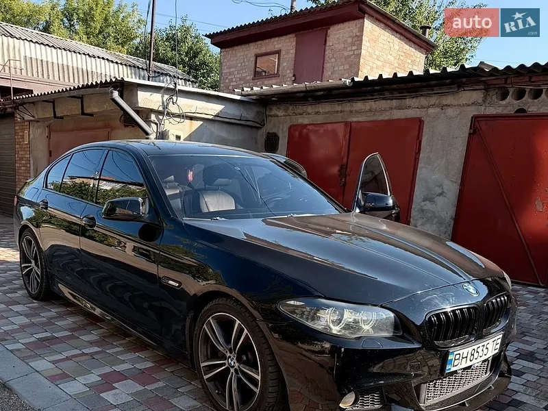 BMW 5 Series 2011