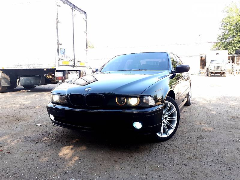 BMW 5 2003 года
