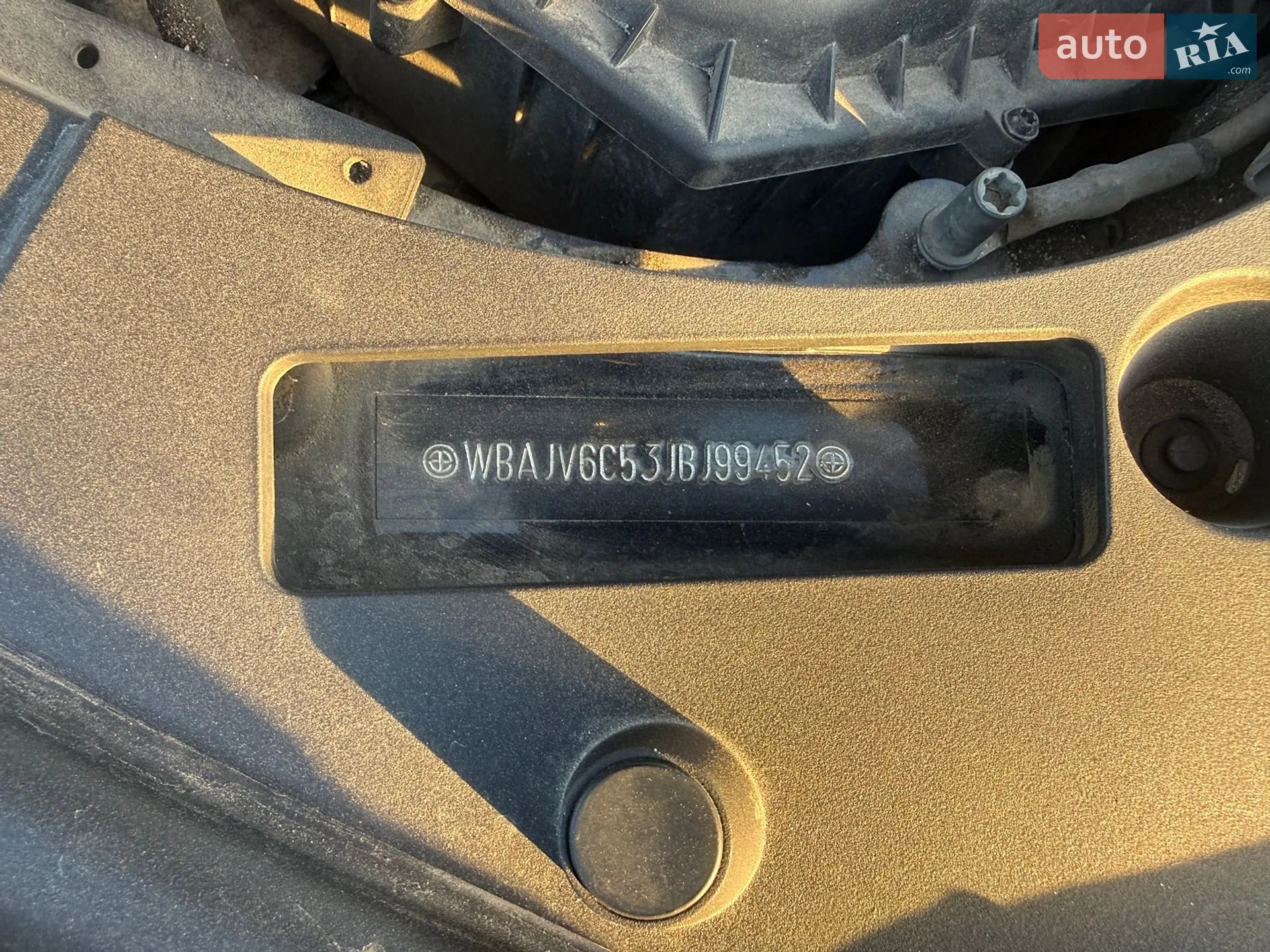 BMW 6 Series GT 2017 VIN WBAJV6C53JBJ99452 фото оголошення 11 з 36