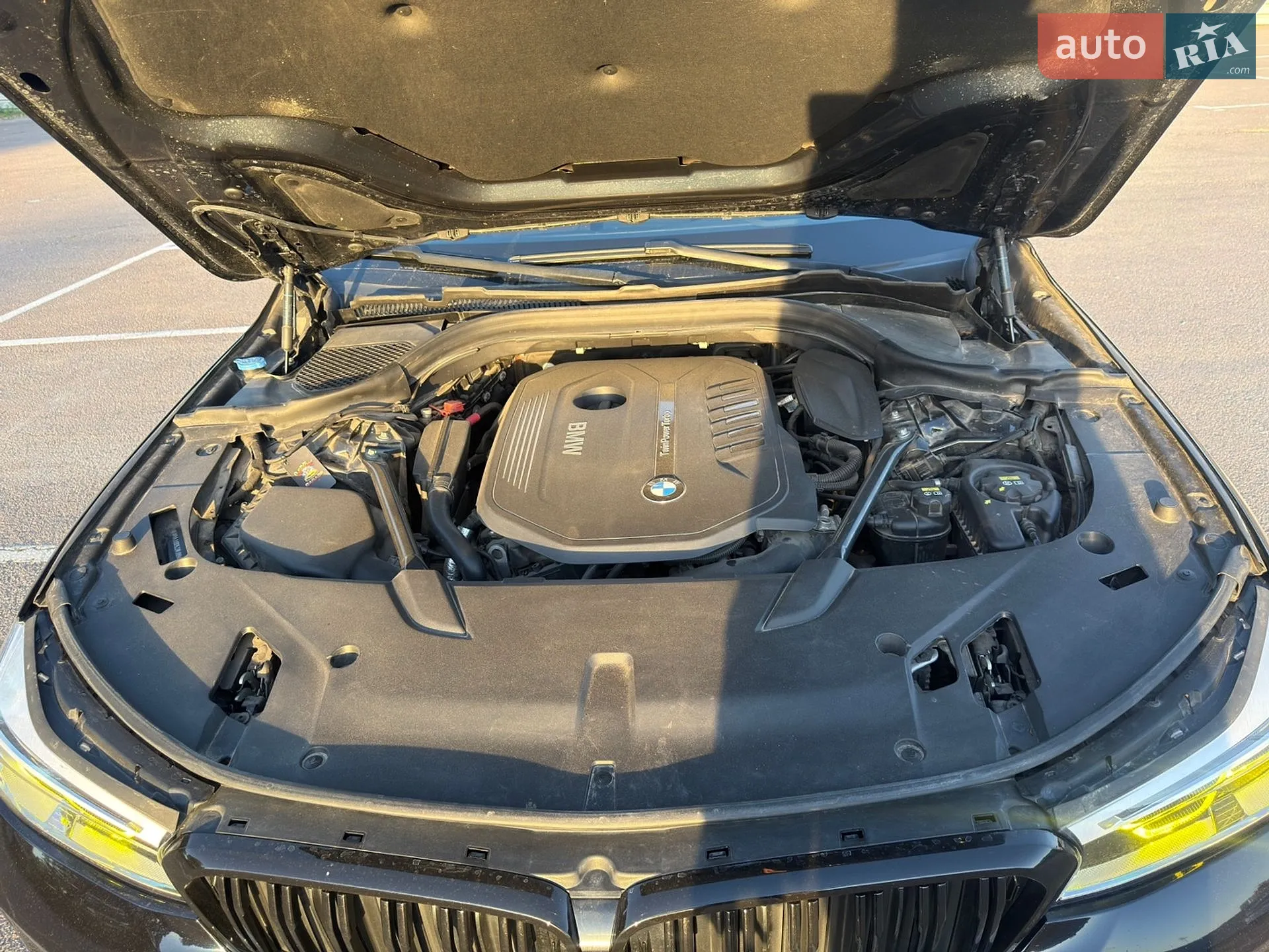 BMW 6 Series GT 2017 VIN WBAJV6C53JBJ99452 фото оголошення 12 з 36