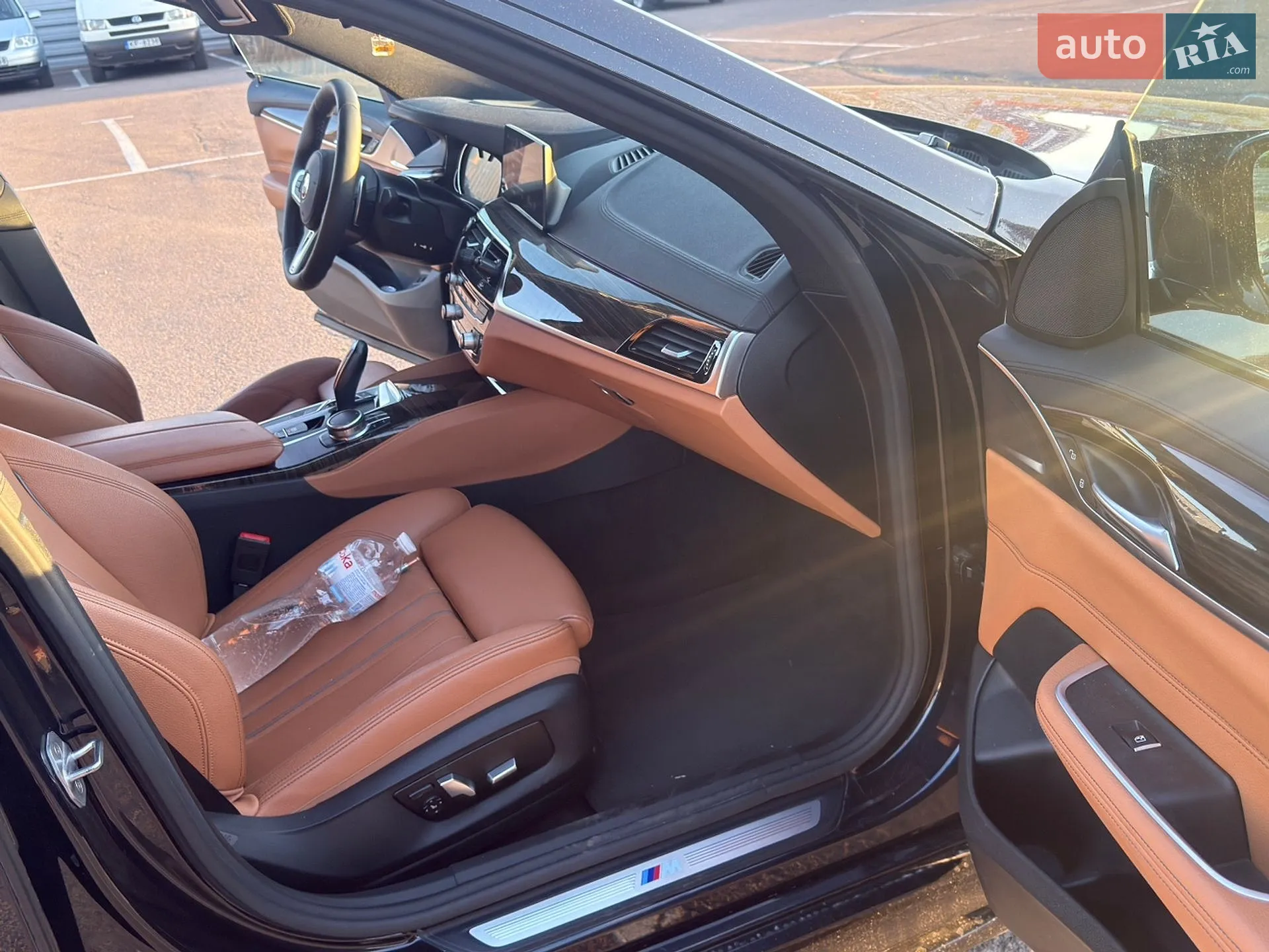 BMW 6 Series GT 2017 VIN WBAJV6C53JBJ99452 фото оголошення 19 з 36