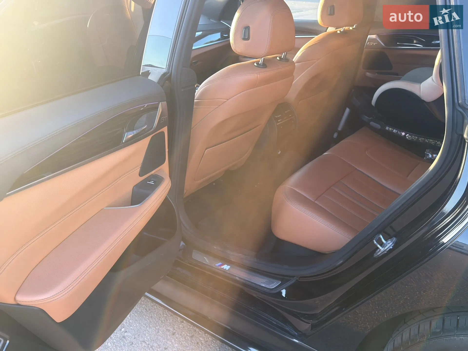 BMW 6 Series GT 2017 VIN WBAJV6C53JBJ99452 фото оголошення 22 з 36