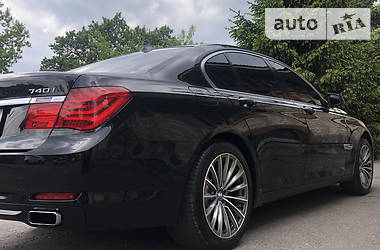 BMW 7 Series F01 2011