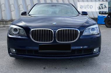 BMW 7 Series 740i 2010