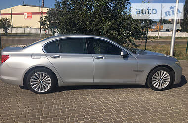 BMW 7 Series  2011