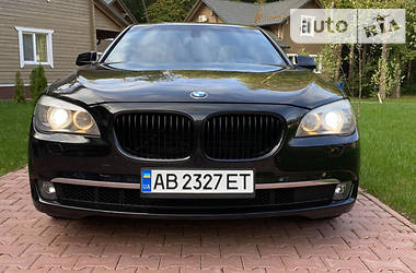 BMW 7 Series  2011