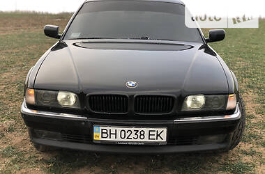 BMW 7 Series   1998