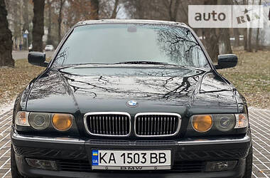 BMW 7 Series FULL 2001