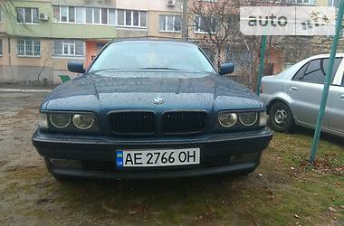 BMW 7 Series  1998