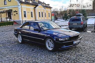 BMW 7 Series  2000