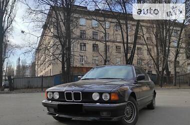 BMW 7 Series  1990