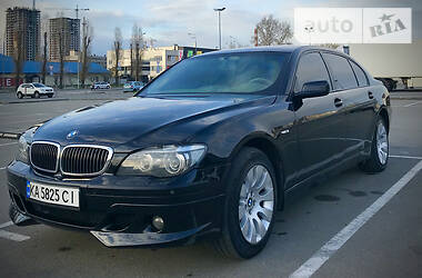 BMW 7 Series  2003