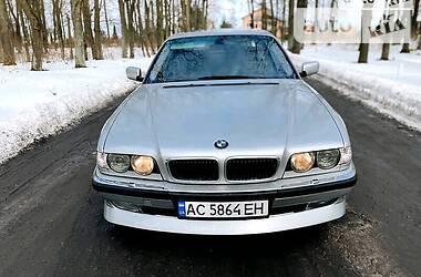 BMW 7 Series  2001