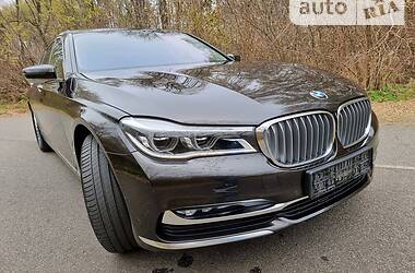 BMW 7 Series G11 2016