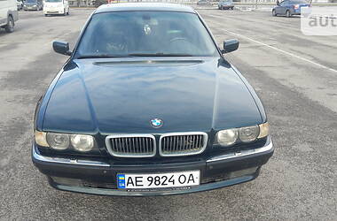 BMW 7 Series  1999