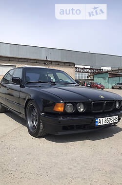 BMW 7 Series  1988