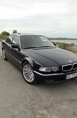 BMW 7 Series E38 1999