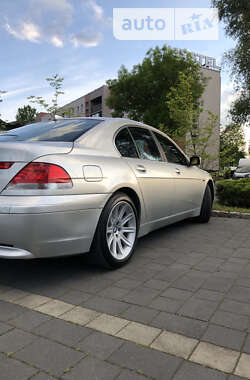 BMW 7 Series  2001