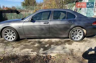 BMW 7 Series  2002