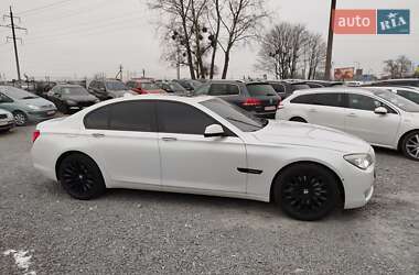 BMW 7 Series  2011