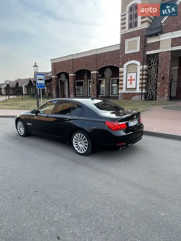 BMW 7 Series 2010