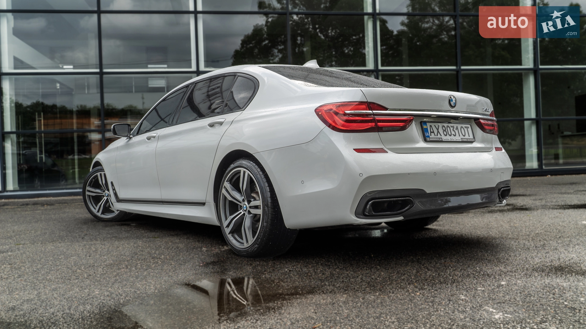 BMW 7 Series 2018 VIN WBA7F0C51KGM25593 фото оголошення 3 з 49