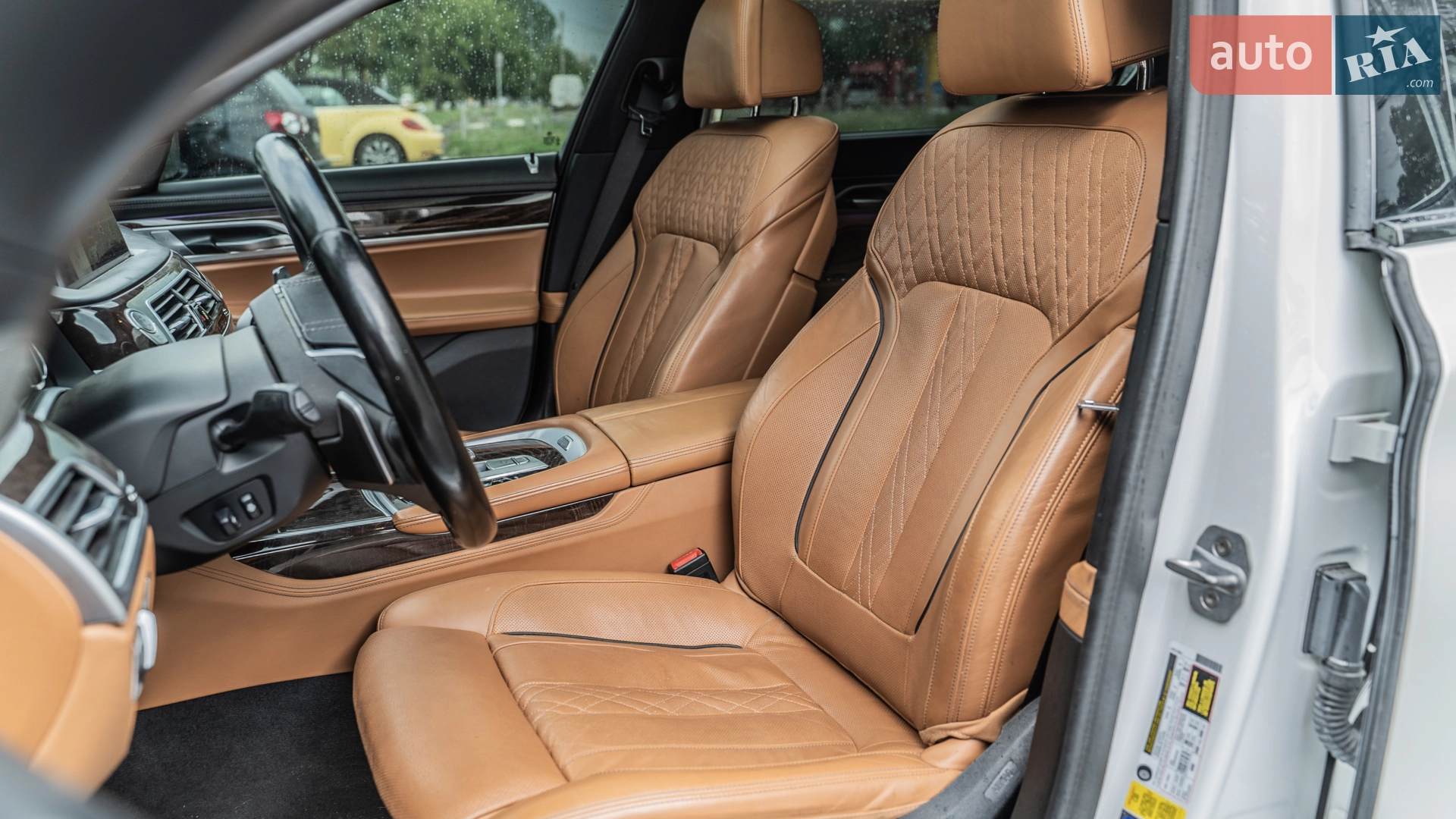 BMW 7 Series 2018 VIN WBA7F0C51KGM25593 фото оголошення 14 з 49