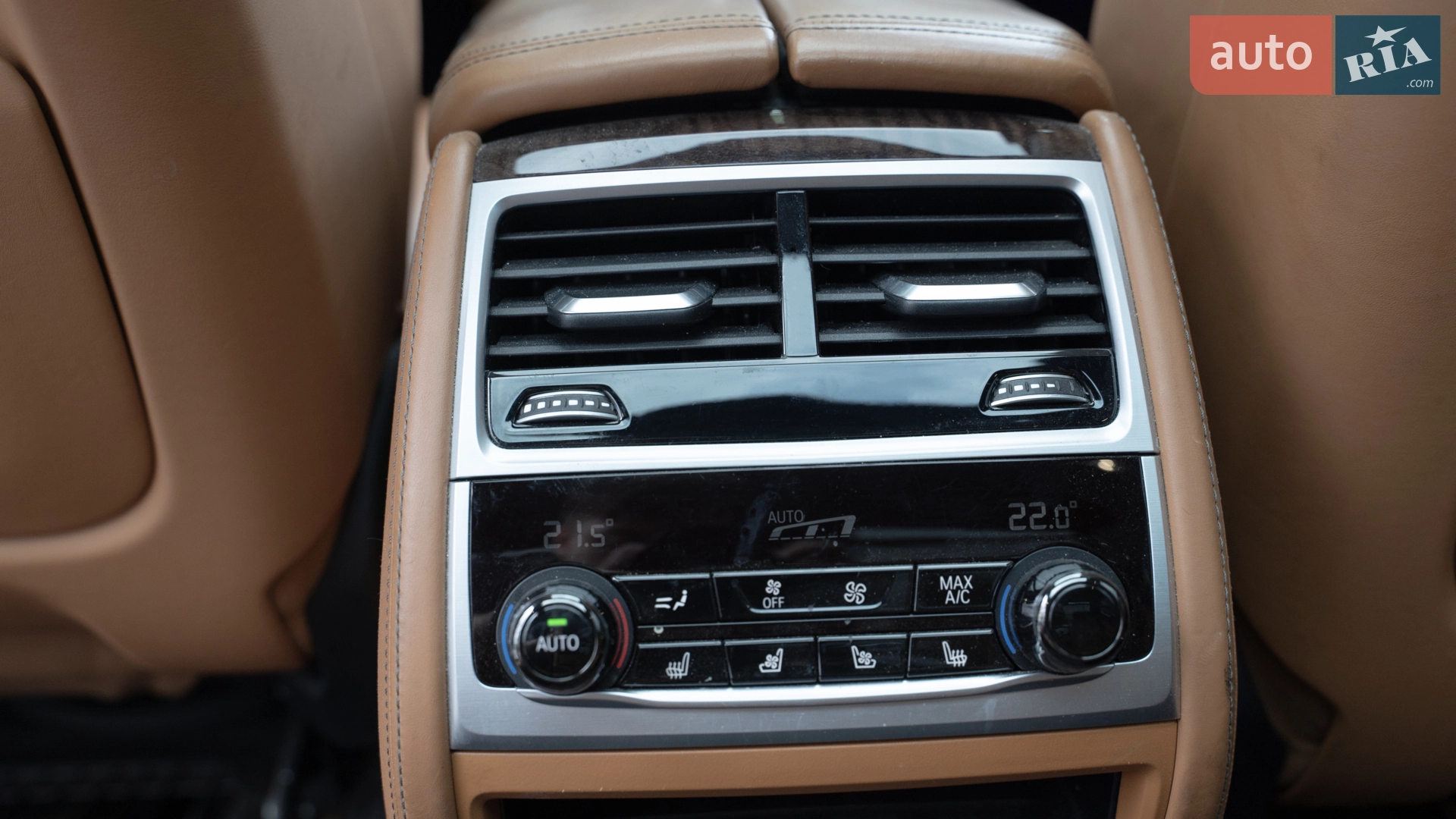 BMW 7 Series 2018 VIN WBA7F0C51KGM25593 фото оголошення 27 з 49