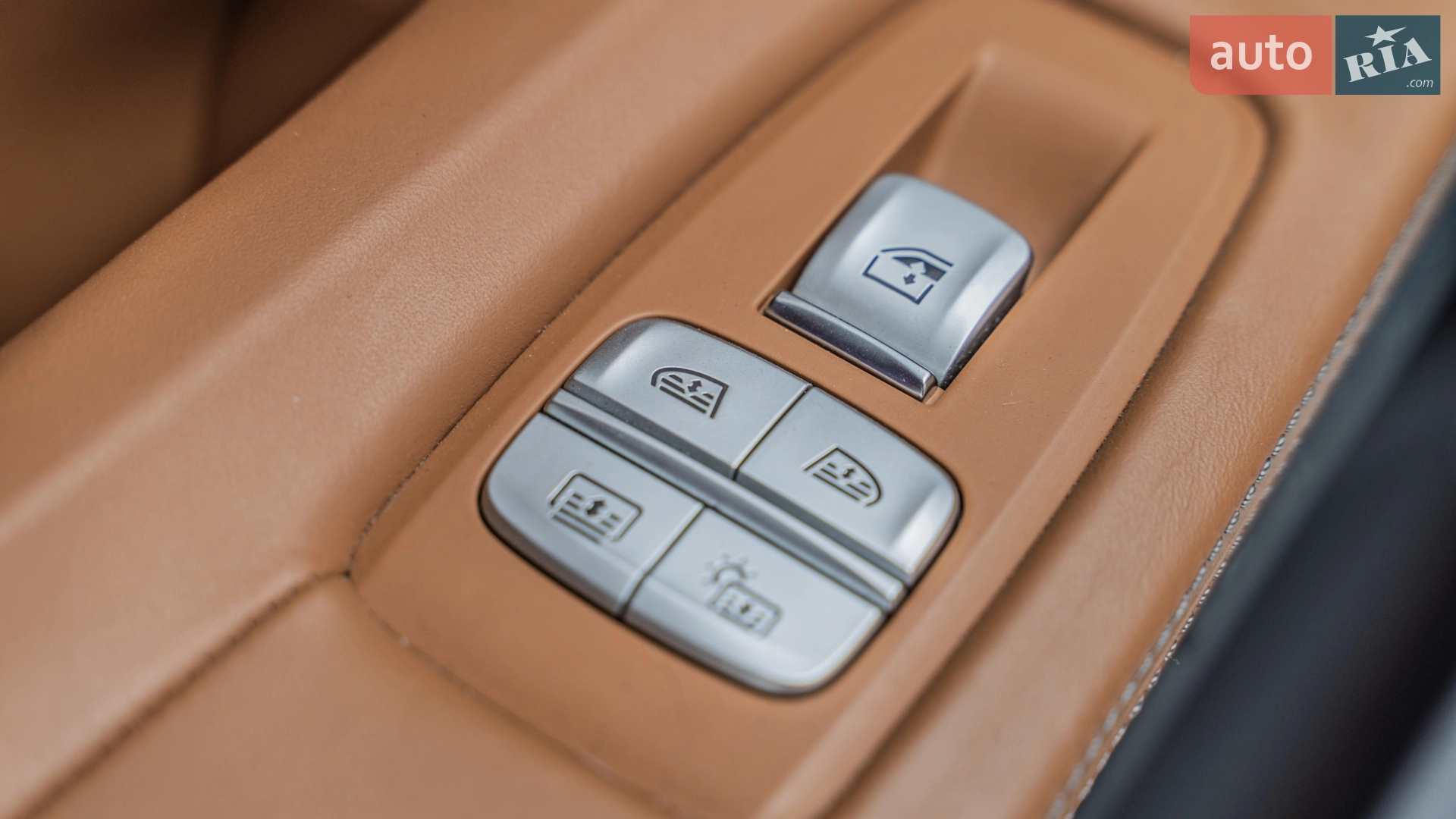 BMW 7 Series 2018 VIN WBA7F0C51KGM25593 фото оголошення 28 з 49