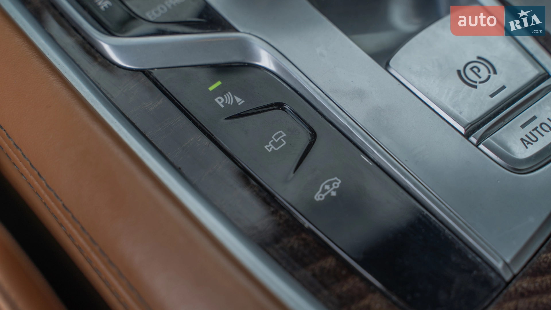 BMW 7 Series 2018 VIN WBA7F0C51KGM25593 фото оголошення 18 з 49