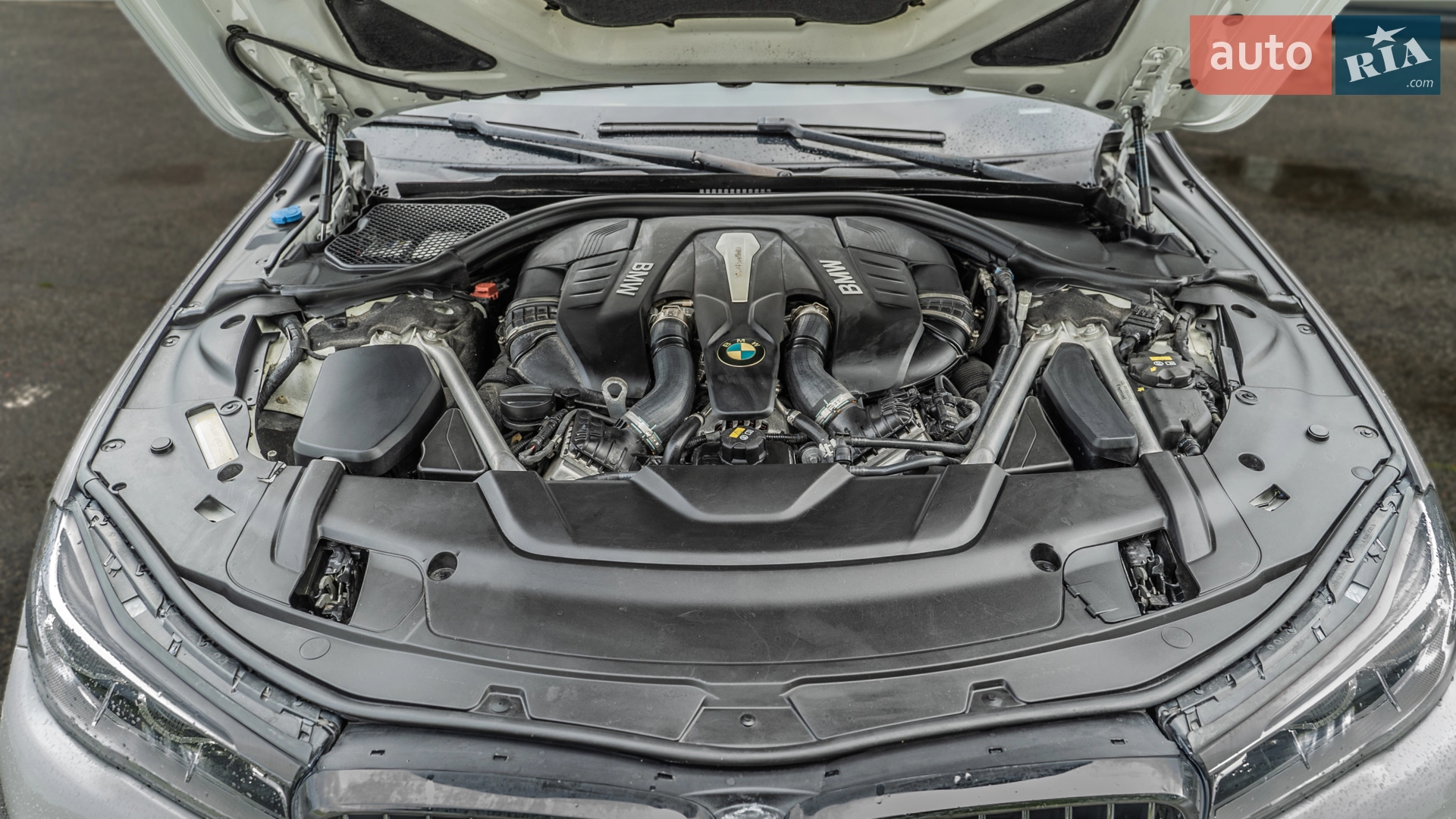 BMW 7 Series 2018 VIN WBA7F0C51KGM25593 фото оголошення 36 з 49