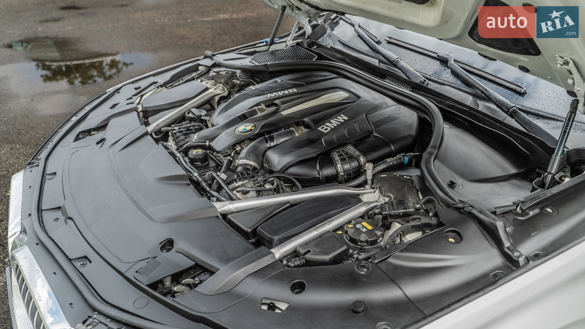 BMW 7 Series 2018 VIN WBA7F0C51KGM25593 фото оголошення 37 з 49