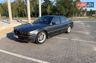 BMW 7 Series  1999