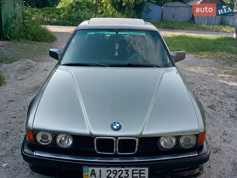 BMW 7 Series 1989