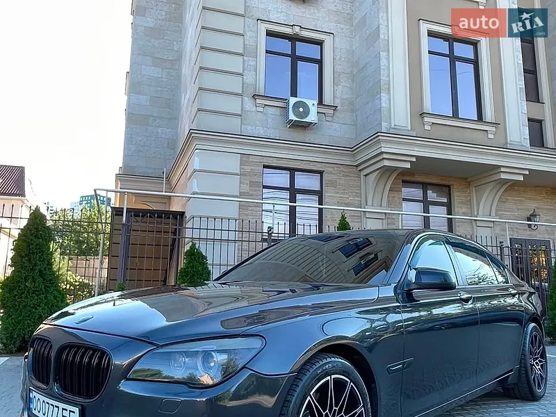 BMW 7 Series 2011