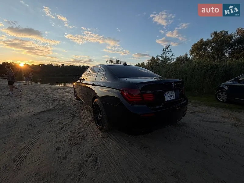 BMW 7 Series 2015
