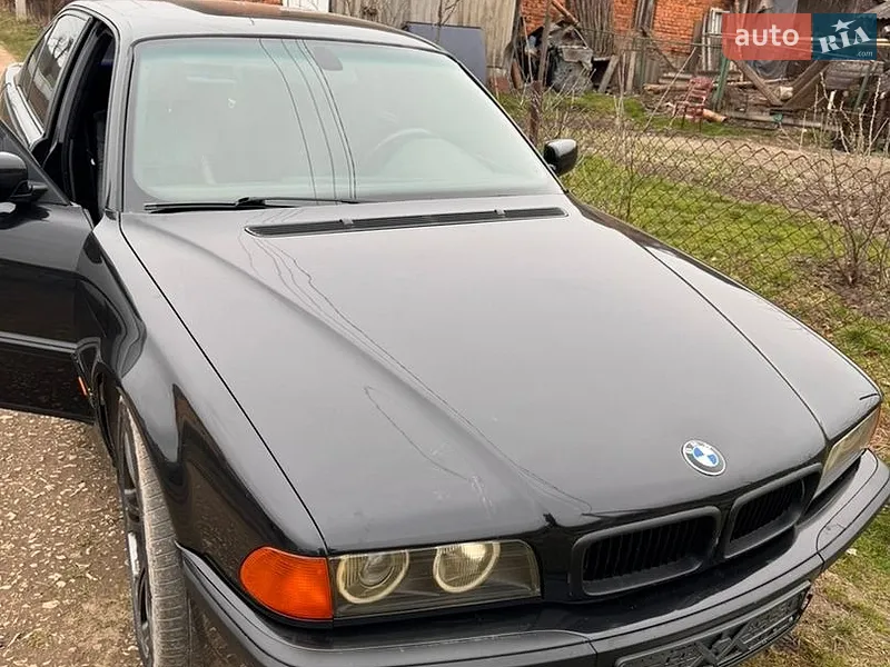 BMW 7 Series 1996