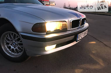 BMW   2000