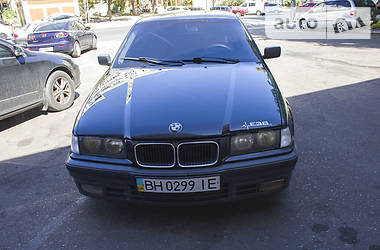 BMW   1993