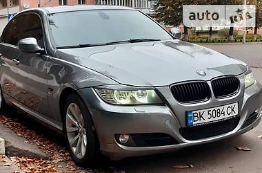 BMW    2011