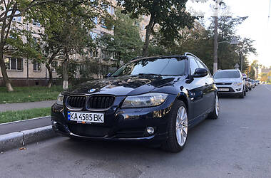 BMW   2010